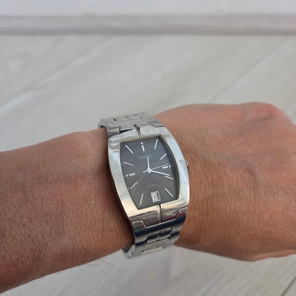 GUESS Analog Watch Womens Silver Wristwatch Bracelet SMALL WRIST - Picture 5 of 7